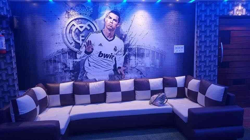 Bj’s Sports Cafe Cum Lounge