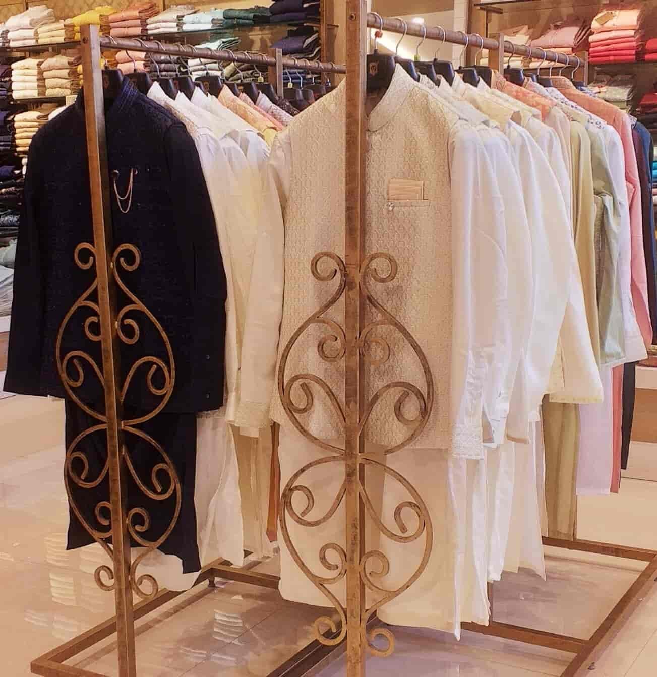 Manyavar