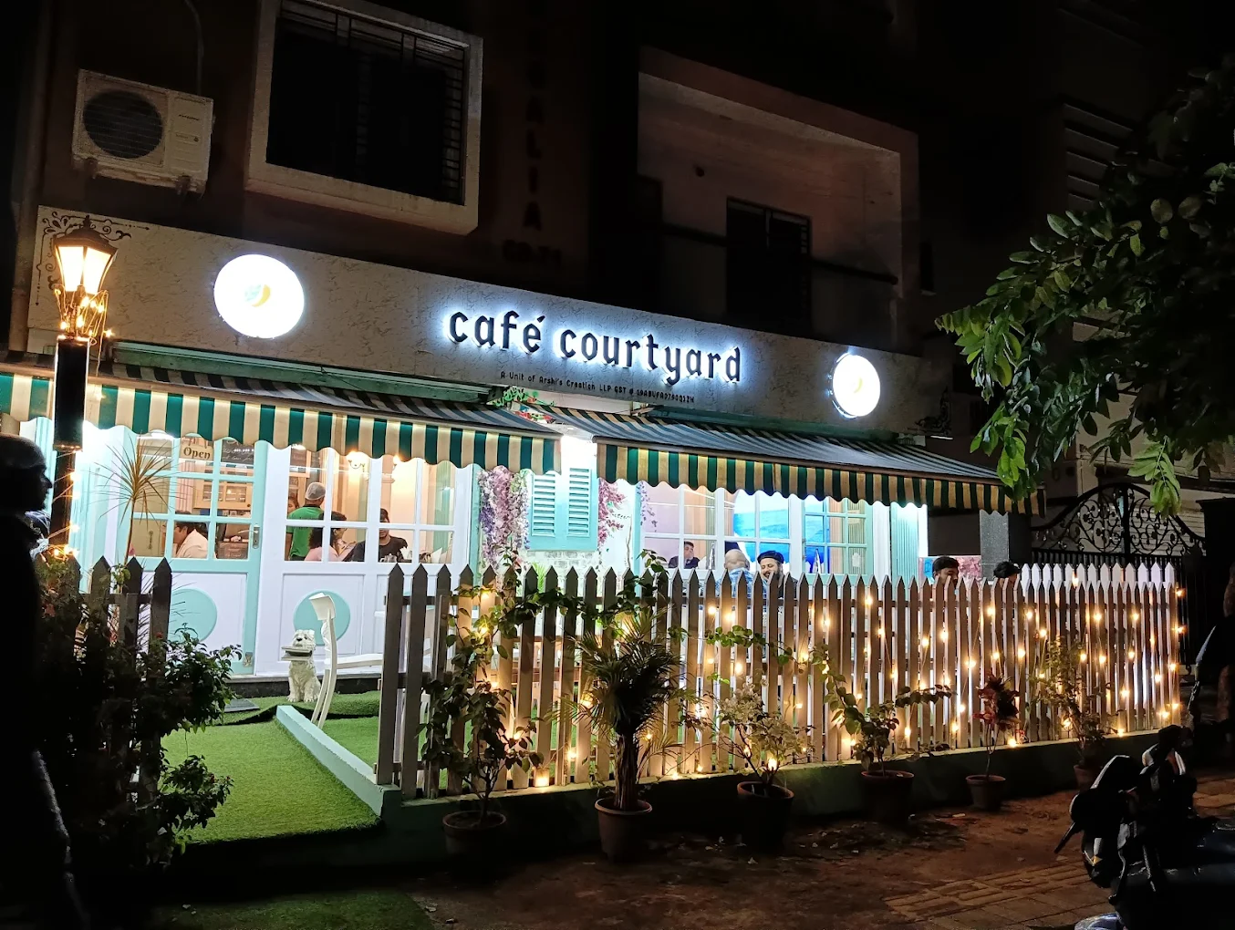 Café Courtyard