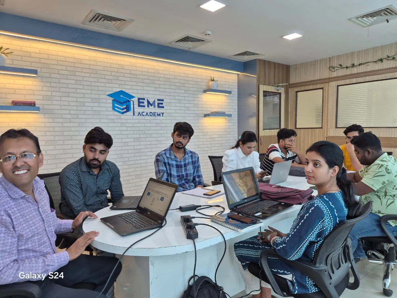 EME Academy – Digital Marketing, Data Analytics, SAP & HR Management Institute