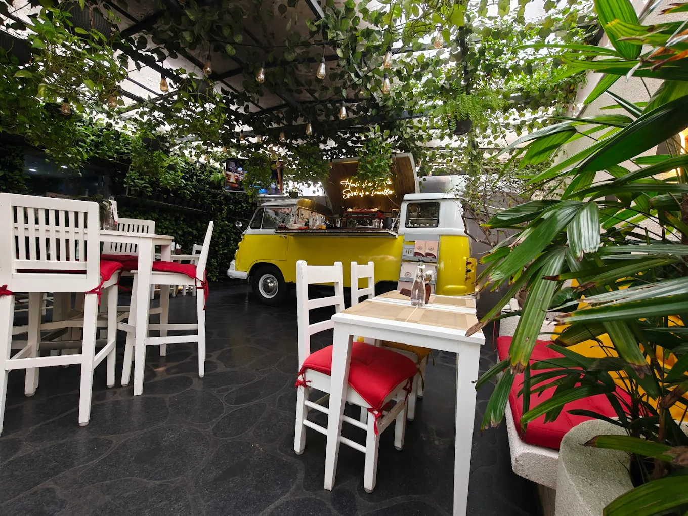 Caravan Cafe