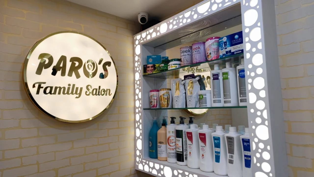 Paro’s Family Salon – Unisex beauty salon in Dumdum, Kolkata