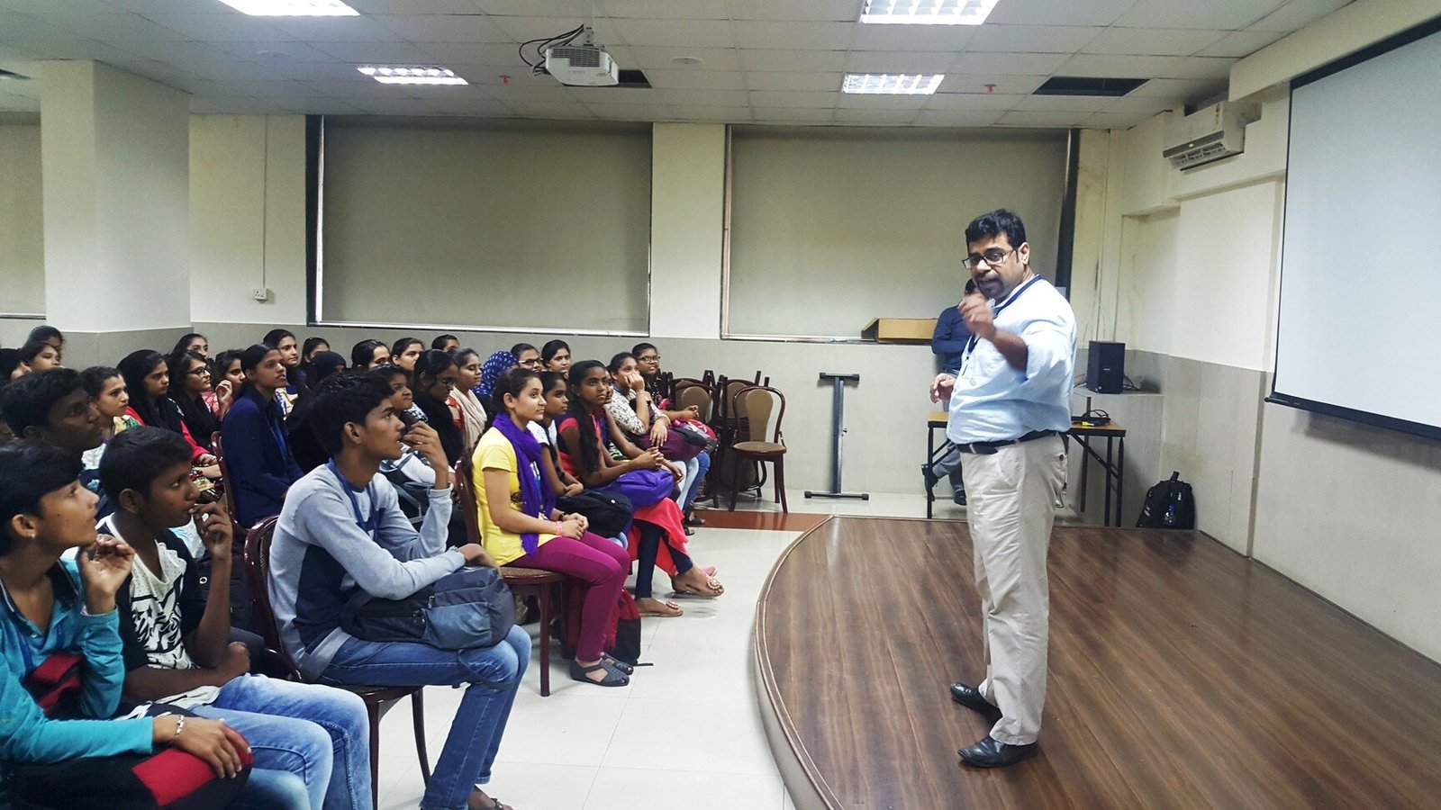 Ghanshyamdas Jalan College Of Science Commerce & Arts