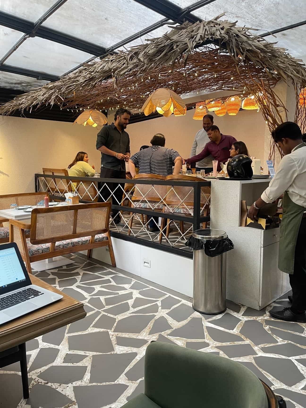 Mimi Cafe & Bistro