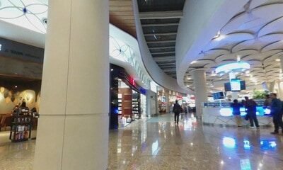 starbucks-andheri-east-mumbai-coffee-shops-ukmjxwu4b4-250