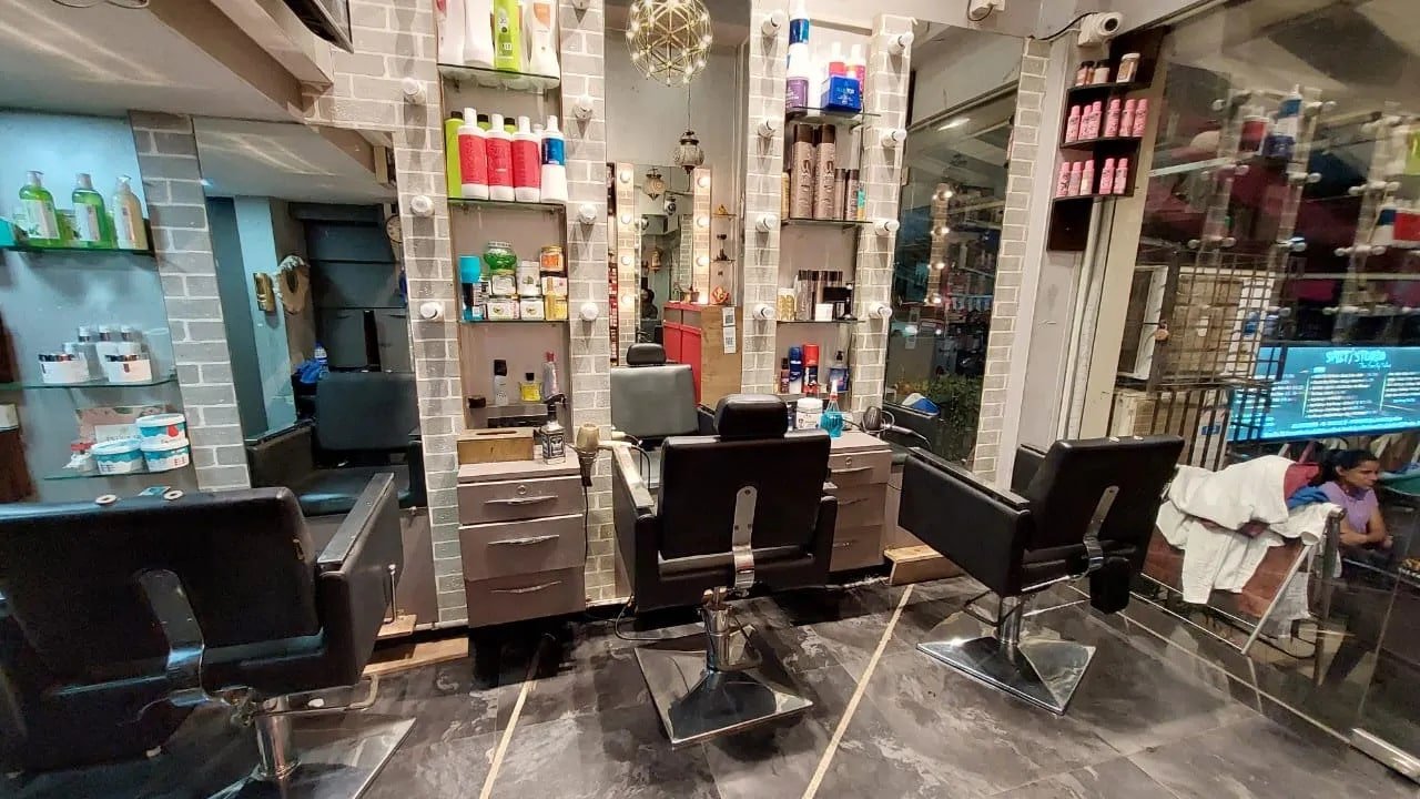 Smit Studio The Family Salon