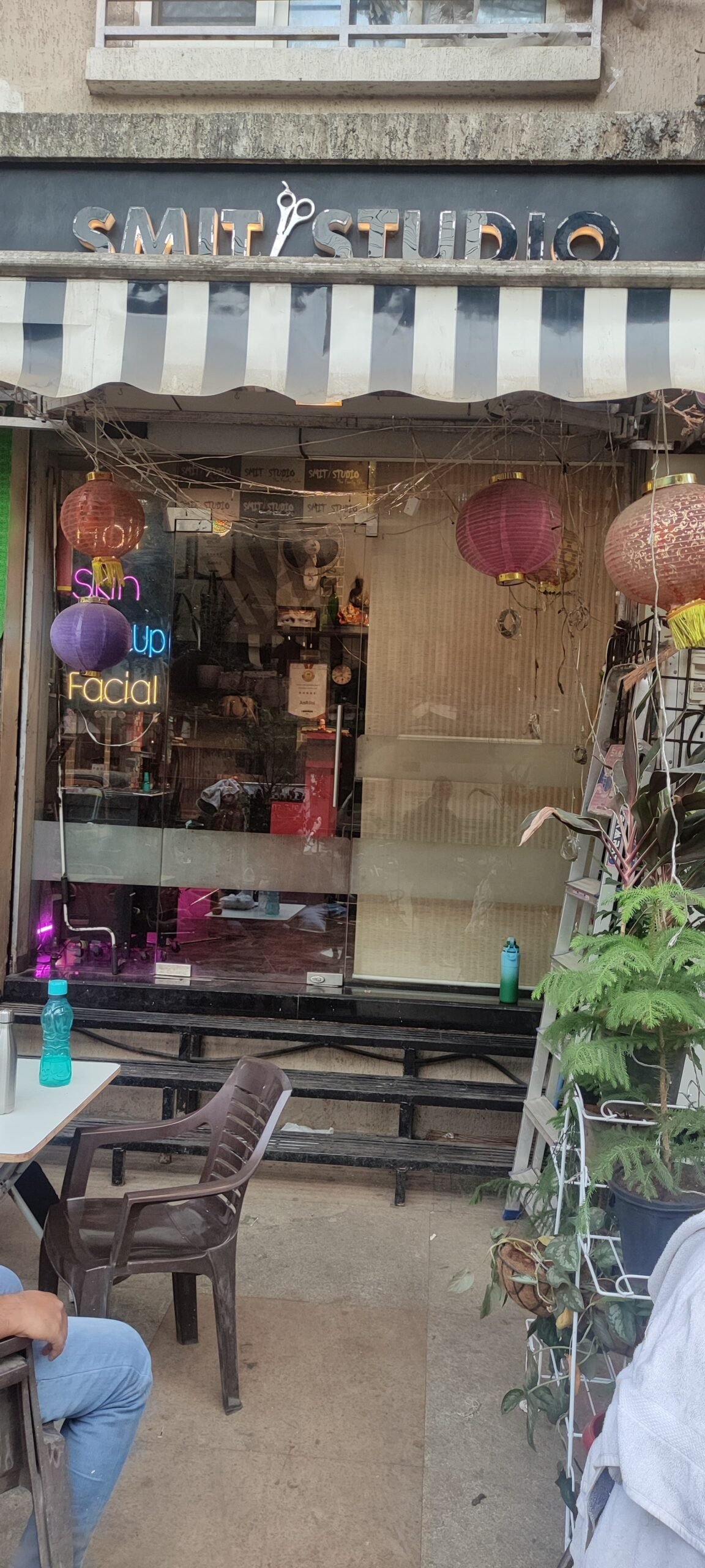 Smit Studio The Family Salon